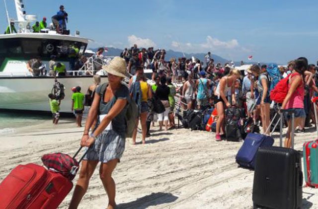 Turis Terdampar di Bali, Lombok Berikan Diskon Bermalam
