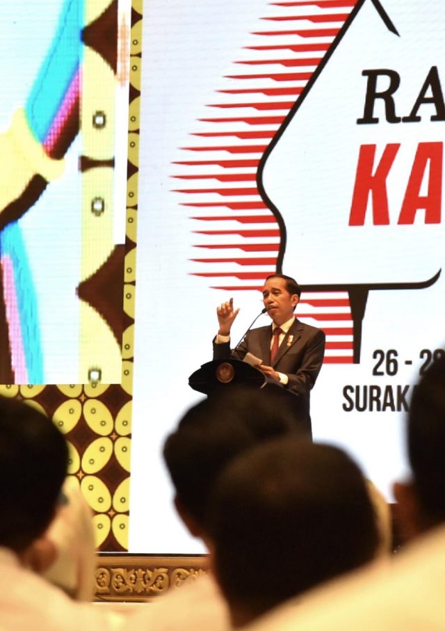 Keluarkan UMKM dari Relaksasi DNI, Presiden Jokowi: Jangan Ragukan Komitmen Saya untuk UMKM