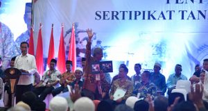 Jemput Bola Layani Rakyat, Presiden Jokowi: Pejabat Harus Seperti Itu