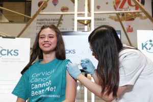 Sekilas Berita - KICKS Lakukan Vaksinasi HPV Kepada Dua Selebriti Perempuan Indonesia Sebagai Upaya Nyata Cegah Kanker Serviks