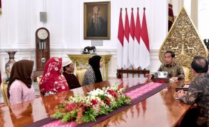 Presiden Jokowi Bersyukur Siti Aisyah Terbebas dari Hukuman