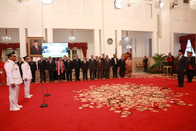 Presiden Joko Widodo Lantik Gubernur dan Wakil Gubernur Maluku Di Istana Negara