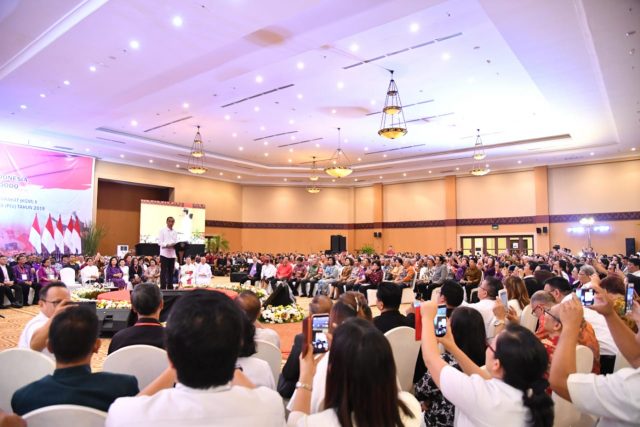 Presiden Jokowi: Hadapi Tantangan Bangsa dengan Optimisme dan Kebanggaan Presiden Jokowi: Hadapi Tantangan Bangsa dengan Optimisme dan Kebanggaan