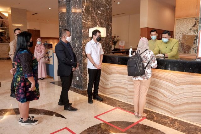Kemenparekraf Bersama Kemenkes Finalisasi Kesiapan Hotel untuk Lokasi Isolasi Mandiri Kemenparekraf Bersama Kemenkes Finalisasi Kesiapan Hotel untuk Lokasi Isolasi Mandiri