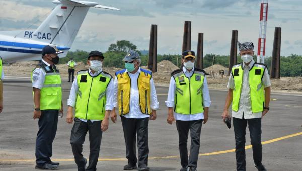 Menhub Tinjau Progres Pembangunan Bandara Ngloram, Blora Jawa Tengah Menhub Tinjau Progres Pembangunan Bandara Ngloram, Blora Jawa Tengah