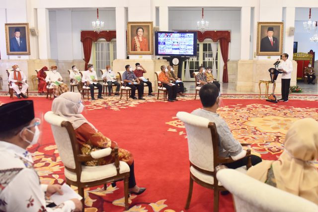 Presiden Minta Hutan Sosial dan Hutan Adat Dikelola secara Produktif Presiden Minta Hutan Sosial dan Hutan Adat Dikelola secara Produktif