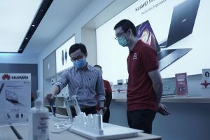 Rayakan Tahun Baru Imlek dengan Perangkat Gawai Berkualitas Tinggi di Gerai Baru   Huawei High-End Experience Store di Lippo Mall Puri