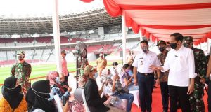 Presiden Minta TNI-Polri Turut Sukseskan Target Dua Juta Vaksinasi pada Bulan Agustus