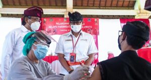 Menparekraf: Bali Diproyeksikan Jadi Pilot Project Wisata Berbasis Vaksin