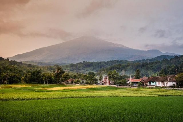 Menparekraf Harapkan Desa Wisata Jadi Lokomotif Perkembangan Ekonomi Tanah Air Menparekraf Harapkan Desa Wisata Jadi Lokomotif Perkembangan Ekonomi Tanah Air