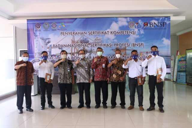 Terwujudnya SDM Kepelabuhanan Sesuai Standar Kompetensi Kerja Nasional Indonesia, Poltekpel Surabaya Gandeng KSOP Probolinggo Diklatkan TKBM