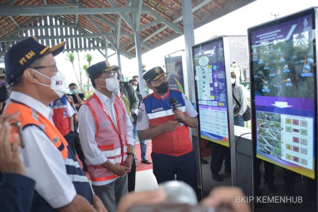 Inspeksi Jalur Ganda Bogor-Cicurug Menhub: KA Bogor-Sukabumi Beroperasi Pekan Depan Inspeksi Jalur Ganda Bogor-Cicurug Menhub: KA Bogor-Sukabumi Beroperasi Pekan Depan