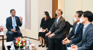 Presiden Jokowi Bertemu Chairman Hyundai Motor Group