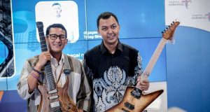 Menparekraf Apresiasi Luna Guitarworks Promosikan Gitar Asli Indonesia ke Internasional