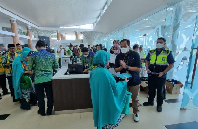 Penerbangan Umrah Kembali Dibuka di Bandara Kertajati Hari Ini, Jemaah Asal Jabar Antusias