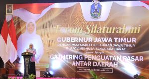 Gubernur Khofifah Bersilaturahmi dengan Masyarakat Jatim di NTB