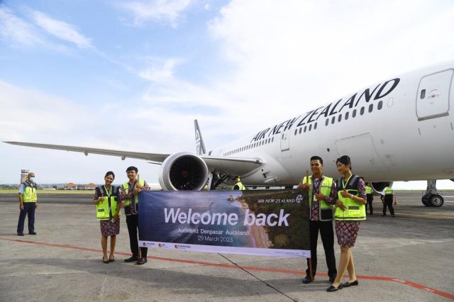 Kemenparekraf Gandeng Air New Zealand Perkenalkan Tren Baru Pariwisata Bali Pascapandemi