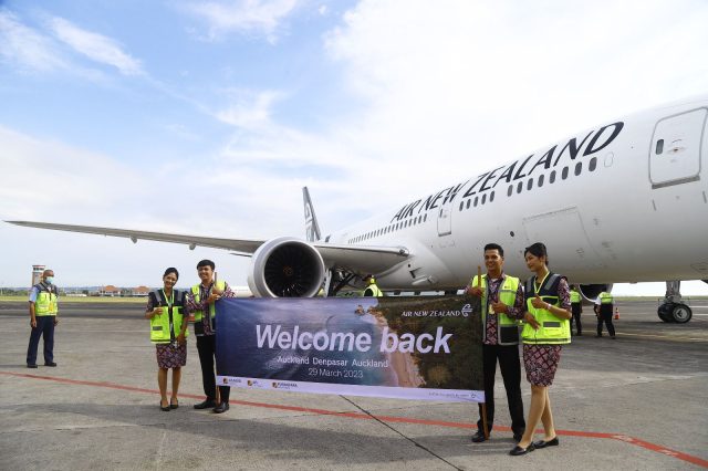 Menparekraf: Rute Penerbangan Selandia Baru-Indonesia Kembali Dibuka Menparekraf: Rute Penerbangan Selandia Baru-Indonesia Kembali Dibuka