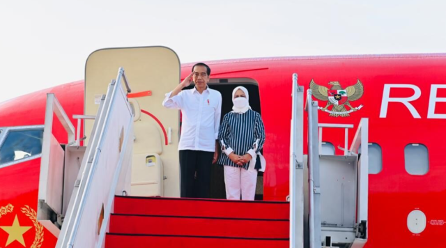 Presiden Jokowi dan Ibu Iriana Lakukan Kunjungan Kerja ke NTB Presiden Jokowi dan Ibu Iriana Lakukan Kunjungan Kerja ke NTB