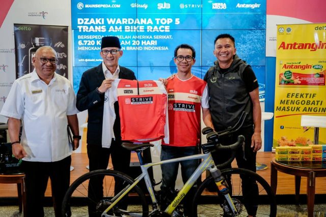 Menparekraf Apresiasi Pesepeda Dzaki Wardana Wakili Indonesia di Ajang Trans AM Bike Race AS Menparekraf Apresiasi Pesepeda Dzaki Wardana Wakili Indonesia di Ajang Trans AM Bike Race AS
