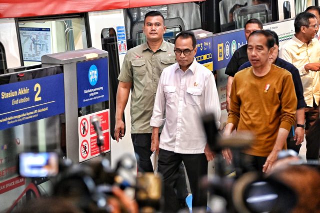Jajal LRT Jabodebek, Presiden Tegaskan Aspek Keselamatan yang Paling Utama Jajal LRT Jabodebek, Presiden Tegaskan Aspek Keselamatan yang Paling Utama