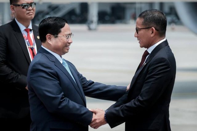 Menparekraf Sambut Kedatangan Pemimpin/Kepala Negara ASEAN di Bandara Soekarno-Hatta