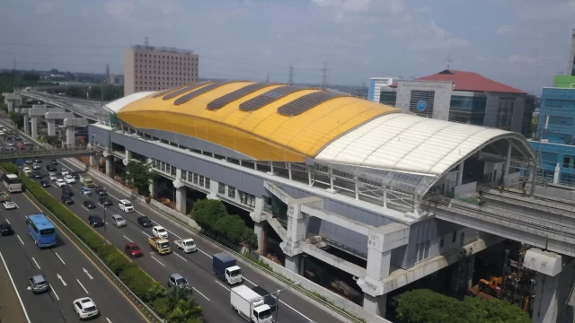 KAI dan Stakeholders Jamin Pelayanan di Stasiun LRT Jabodebek Tetap Berjalan Baik KAI dan Stakeholders Jamin Pelayanan di Stasiun LRT Jabodebek Tetap Berjalan Baik