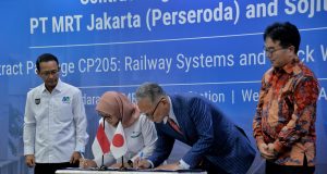 Penandatanganan Paket Kontrak 205 MRT Jakarta, Menhub : Proyek Ini Perluas Jangkauan MRT