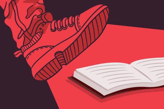 Pejabat Kemenhub Bersumpah Tak Selingkuh dengan Menginjak Al-Qur'an di Hadapan Istri, Langsung Dilaporkan ke Polda! Pejabat Kemenhub Bersumpah Tak Selingkuh dengan Menginjak Al-Qur'an di Hadapan Istri, Langsung Dilaporkan ke Polda!