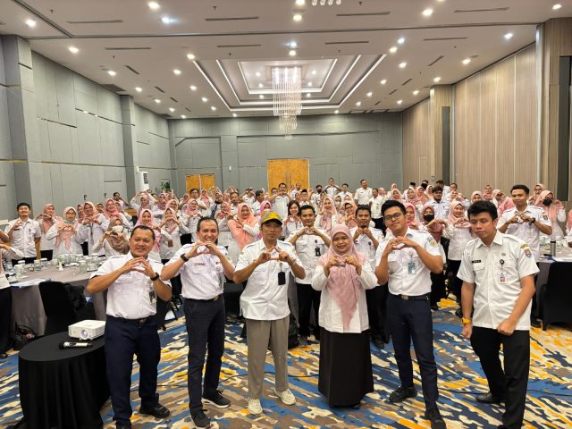 KAI Services Kolaborasi dengan Pemkab Cilacap Berbagi Informasi Mengenai Kompetensi Pelayanan Publik bagi ASN KAI Services Kolaborasi dengan Pemkab Cilacap Berbagi Informasi Mengenai Kompetensi Pelayanan Publik bagi ASN