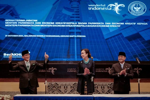 Transisi Kemenparekraf Jadi KemenPar dan KemenEkraf Ditargetkan Selesai Awal Desember 2024 Transisi Kemenparekraf Jadi KemenPar dan KemenEkraf Ditargetkan Selesai Awal Desember 2024