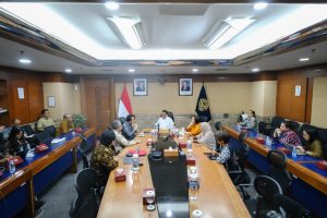 Menekraf Undang Triawan Munaf Bahas Pengembangan Ekonomi Kreatif