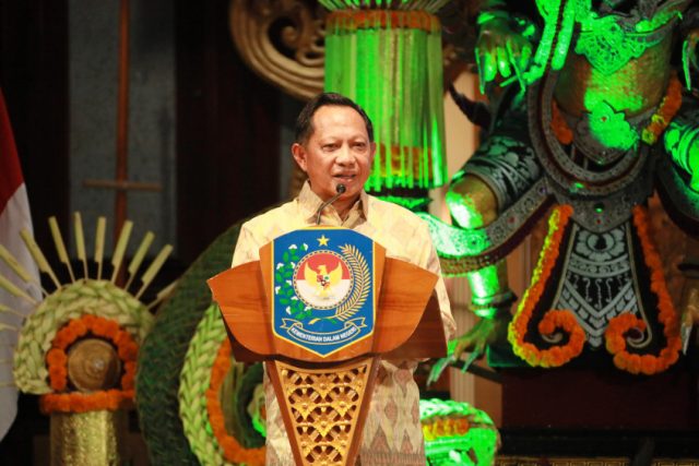 Mendagri Serukan Optimisme Wujudkan Indonesia Emas 2045 pada Acara Temu Karya Nasional Mendagri Serukan Optimisme Wujudkan Indonesia Emas 2045 pada Acara Temu Karya Nasional