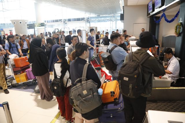 Penumpang Angkutan Udara Meningkat 10% Selama Masa Nataru Penumpang Angkutan Udara Meningkat 10% Selama Masa Nataru
