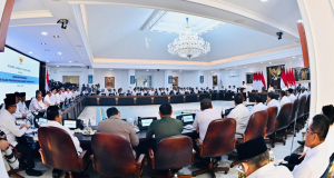 Evaluasi Semester Pertama, Presiden Prabowo Puji Kinerja Jajaran dan Stabilitas Ekonomi Nasional