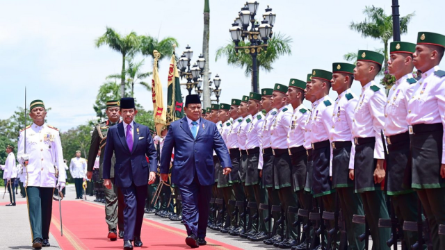 Disambut Hangat di Istana Nurul Iman, Presiden Prabowo Tegaskan Hubungan Strategis Indonesia-Brunei Disambut Hangat di Istana Nurul Iman, Presiden Prabowo Tegaskan Hubungan Strategis Indonesia-Brunei