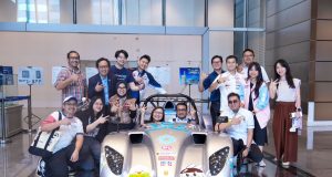 Kolaborasi IP Lokal dan Dunia Otomotif: Kementerian Ekraf Pamerkan Mobil Balap Kreatif di Thamrin Nine