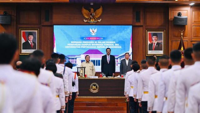 Ketika Lagu Kebangsaan Menyatukan, Pesan Solidaritas Presiden Prabowo dari Unhan Ketika Lagu Kebangsaan Menyatukan, Pesan Solidaritas Presiden Prabowo dari Unhan