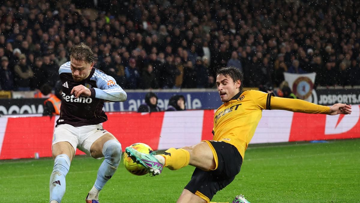 Aston Villa Tertekan Usai Kalah dari Wolverhampton
