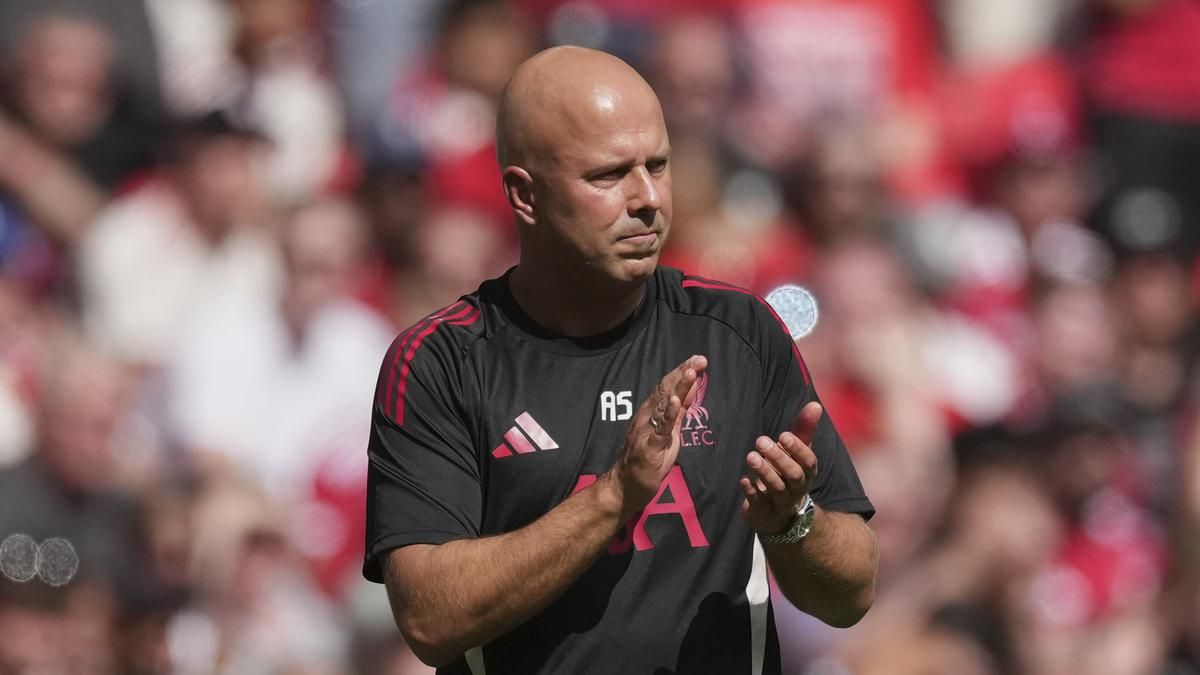 Liverpool Didesak Hentikan Eksperimen dan Lakukan Perombakan Tim