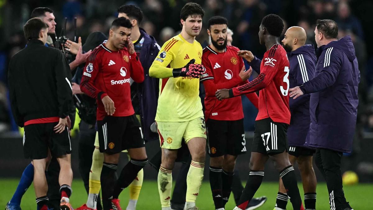 Kobbie Mainoo Sindir Taktik Fisik Everton Usai Kemenangan MU