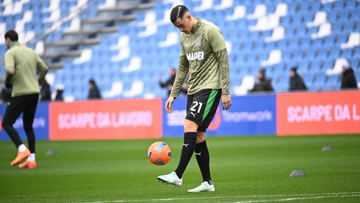 Sassuolo Optimistis Hadapi Verona dengan Dukungan Jay Idzes