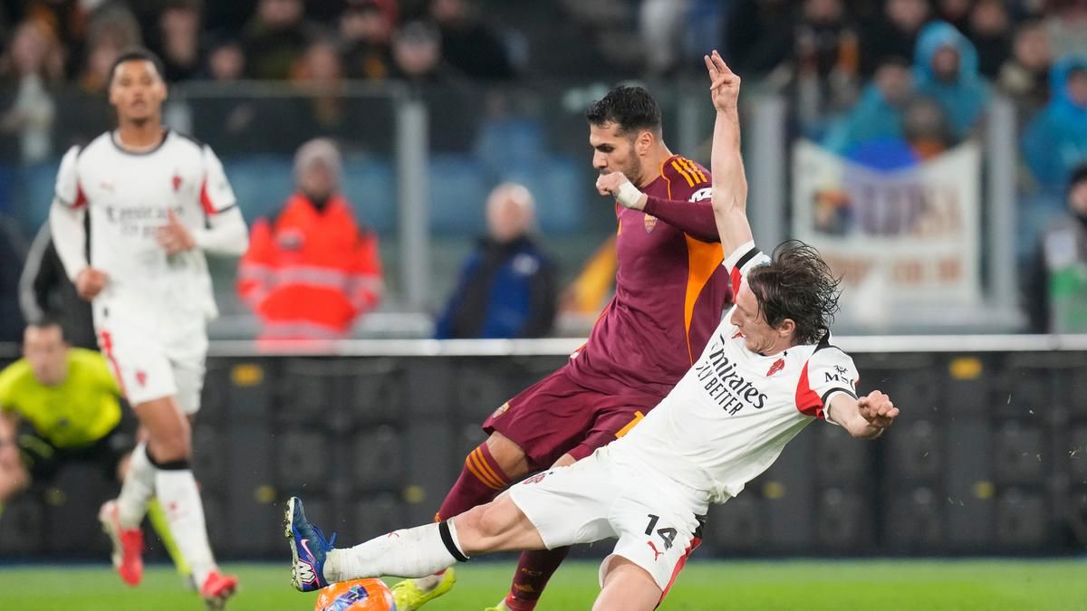 Juventus dan Liverpool Berebut Tanda Tangan Zeki Celik