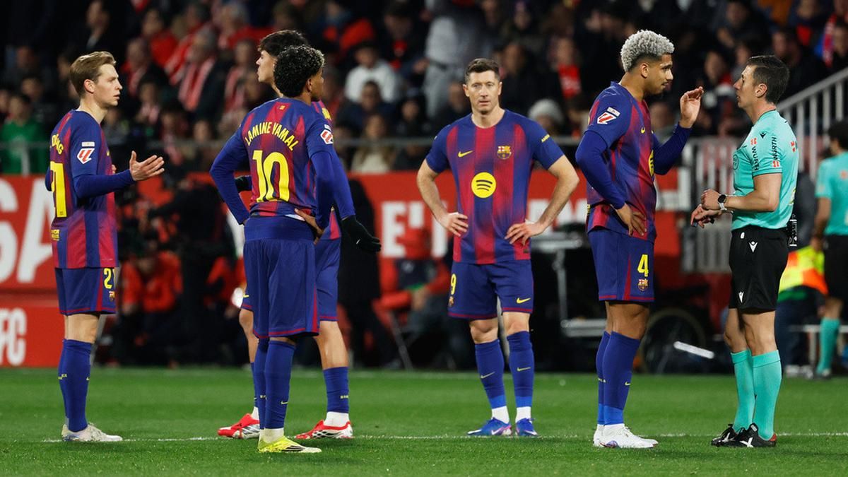 Barcelona Kalah dari Girona, Hansi Flick Kritik Pertahanan