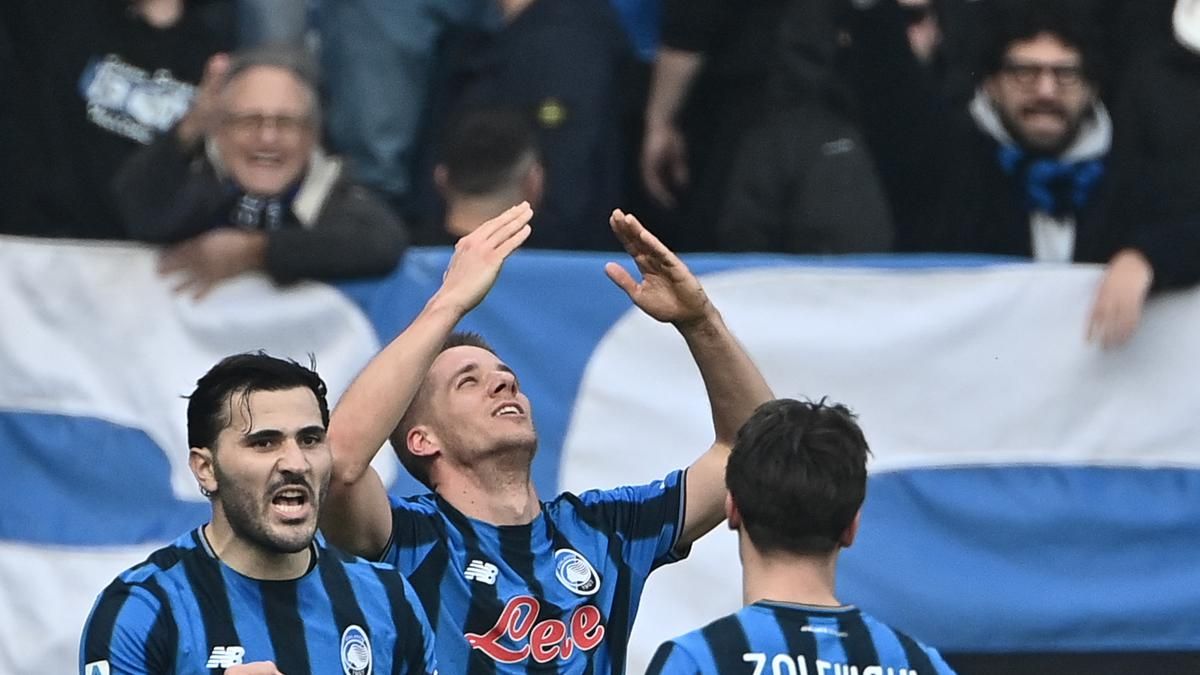 Atalanta Balikkan Keadaan, Napoli Protes Keras di Serie A 2026