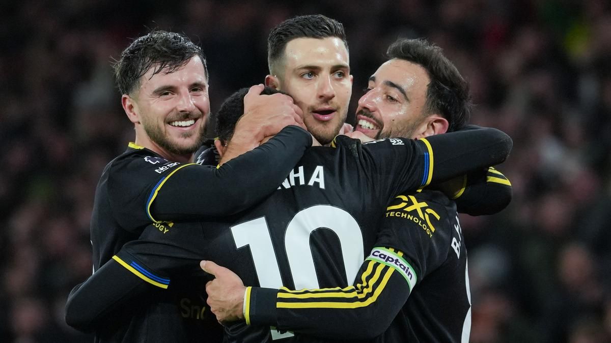 MU Rombak Skuad, Hemat Gaji Demi Liga Champions 2026