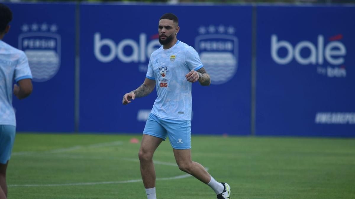 Kurzawa Disimpan, Persib Siap Hadapi Madura United