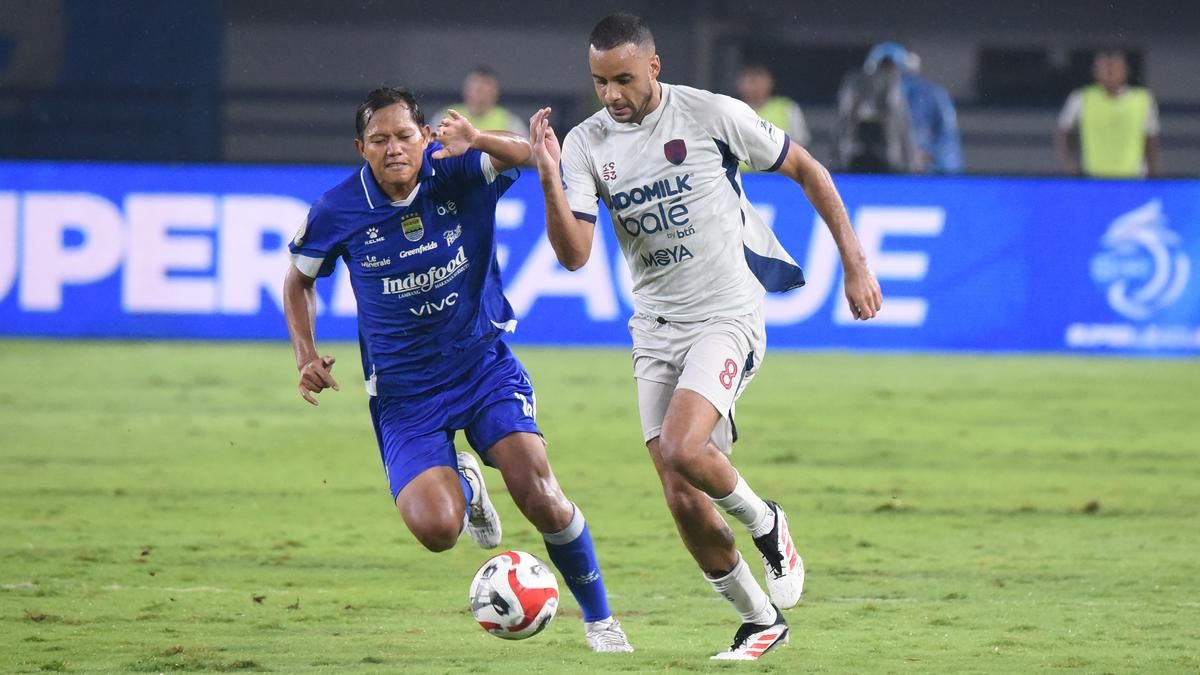 Gol Kontroversial Warnai Kekalahan Persita atas Persib 22 Februari 2026