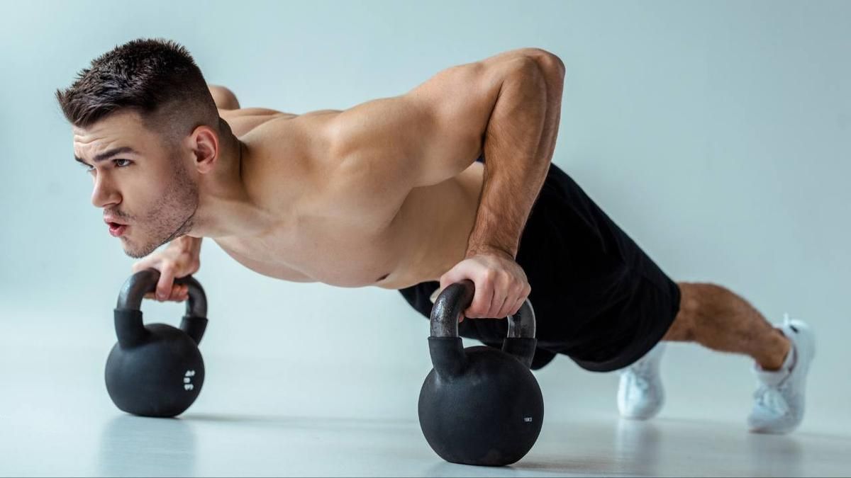 Kettlebell Terbaik: Bentuk Otot Efektif di Rumah