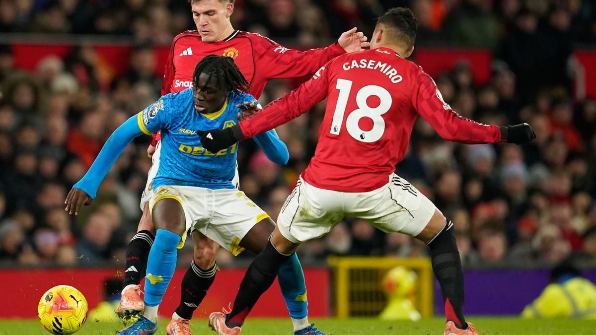 Manchester United Incar Mateus Mane dari Wolverhampton